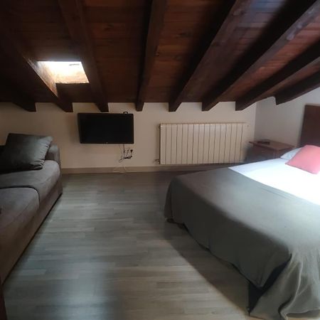 Hotel Papamoscas La Hiruela Exteriör bild
