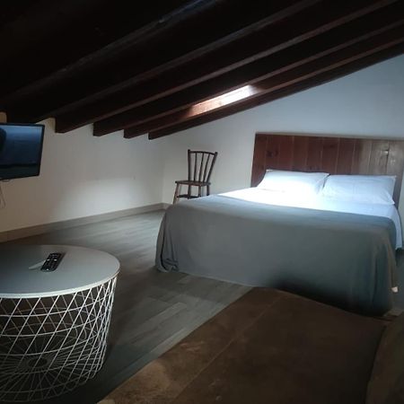 Hotel Papamoscas La Hiruela Exteriör bild