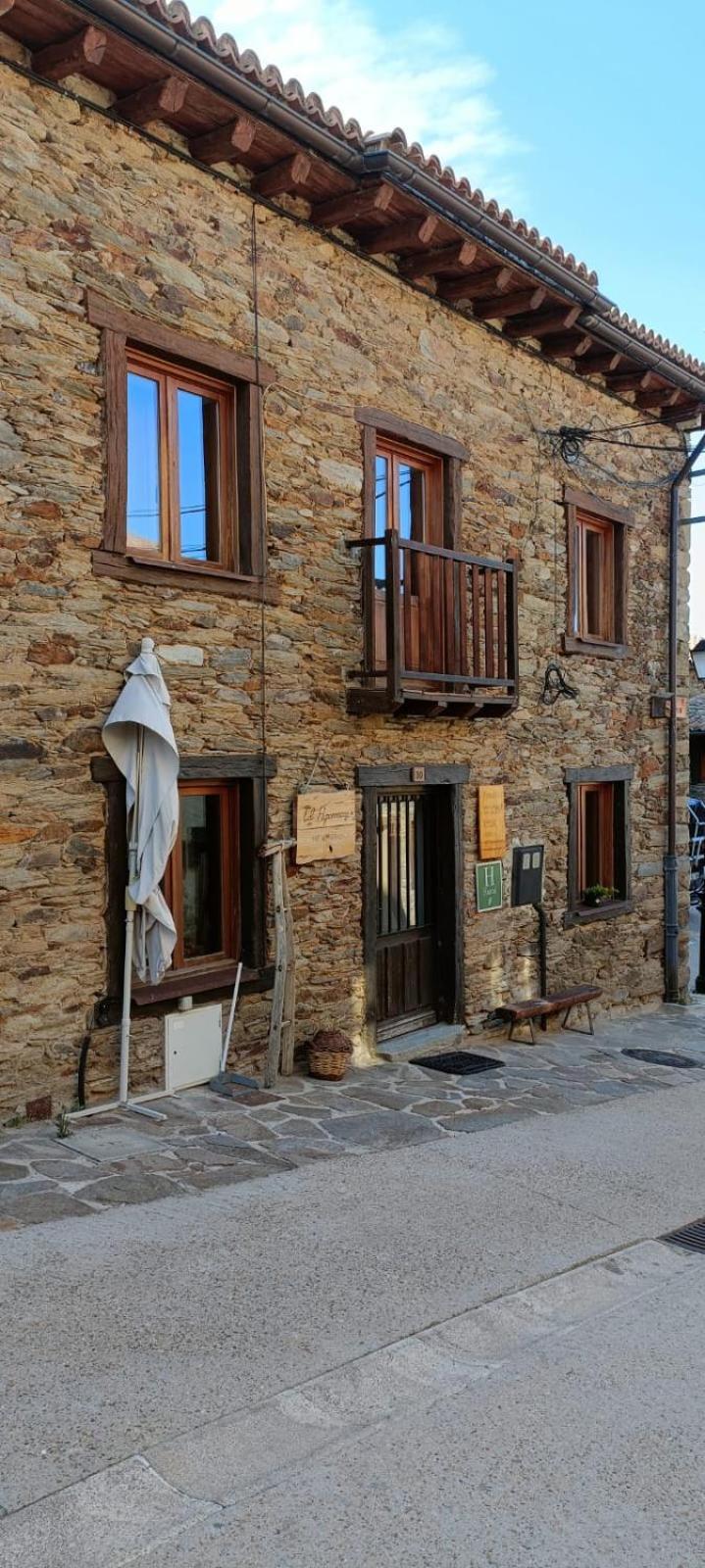 Hotel Papamoscas La Hiruela Exteriör bild